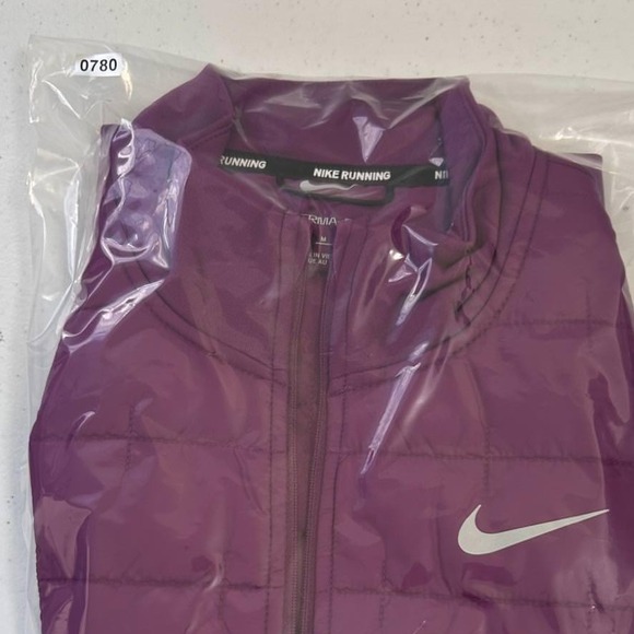 Nike Running Therma-FIT Vest Purple Puffer Sleeveless Jacket Women's Medium‎ - Picture 4 of 4